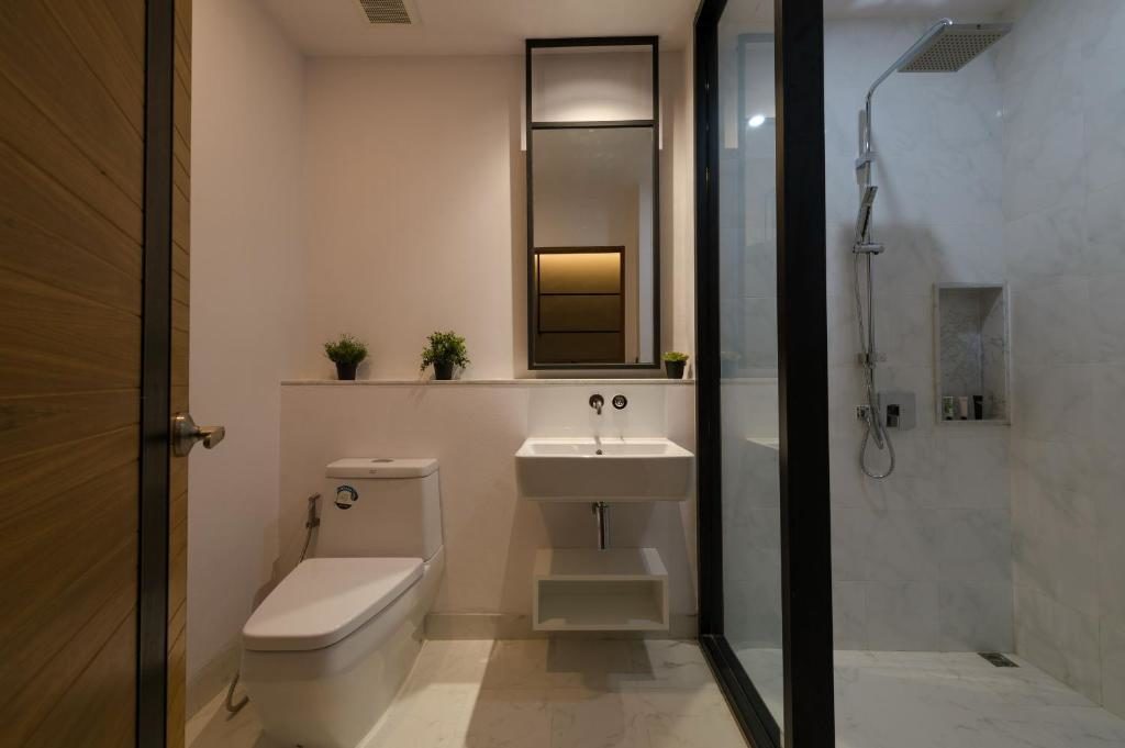 hotel rawai beach side