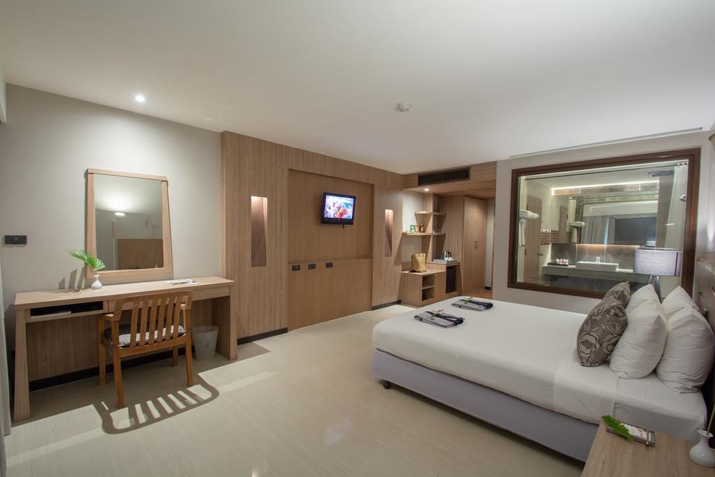 BOOK RESORT KATA BEACH