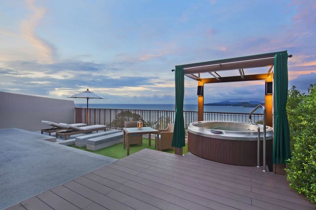 LUXURY RESORT PHUKET THAILAND