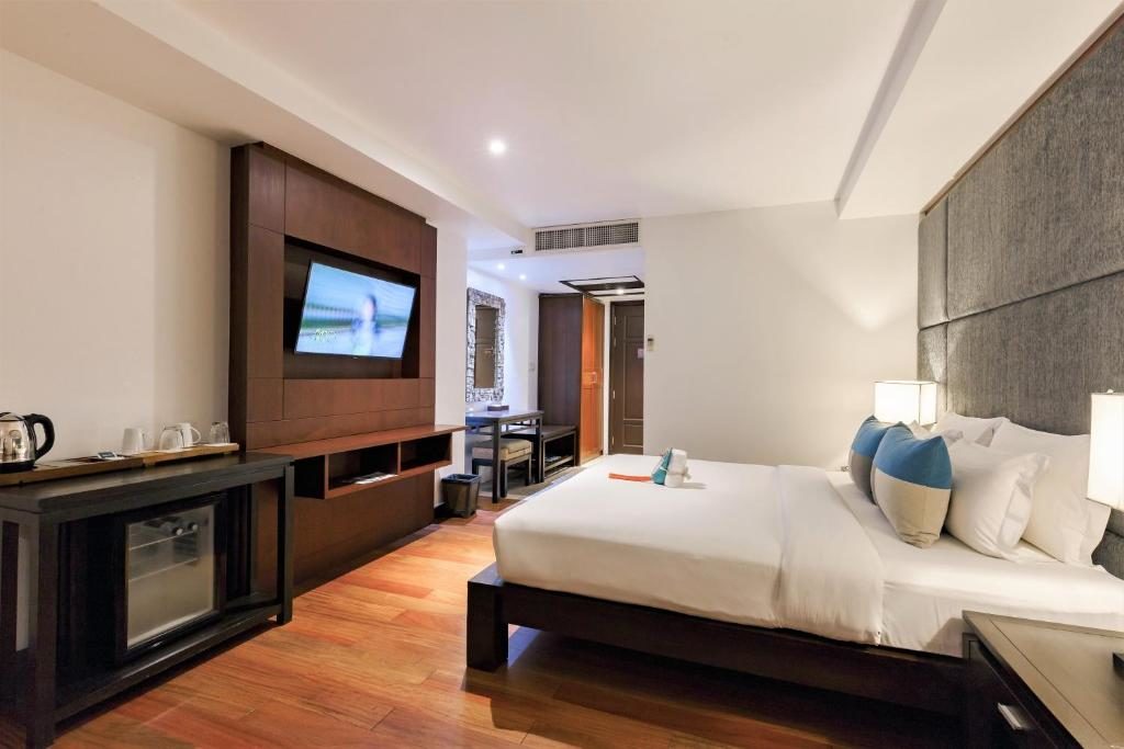 RESORT BEACH ROAD PATONG