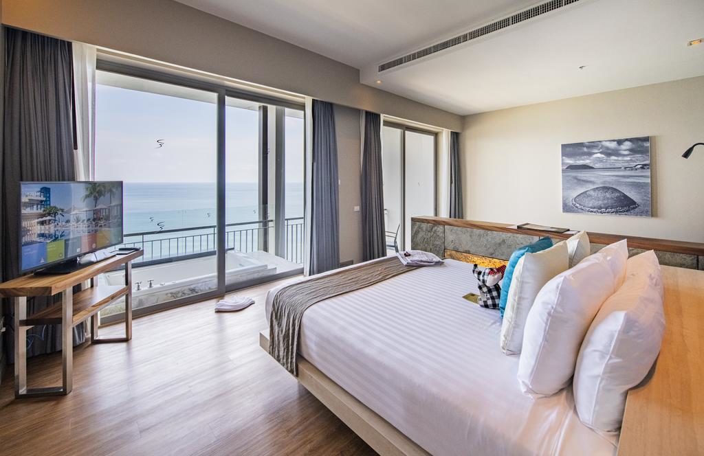 RENT VILLAS PHUKET THAILAND