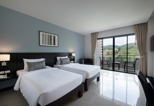 HOTEL NEAR THE BEACH KARON