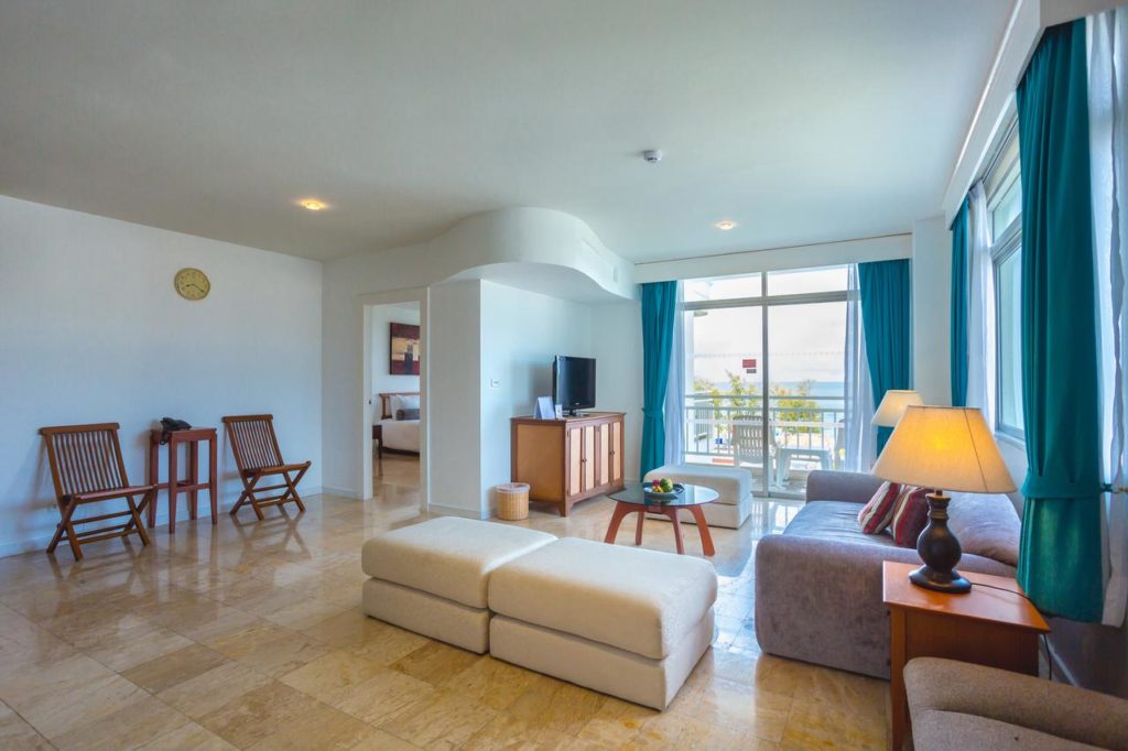 HOTEL GREAT LOCATION KARON