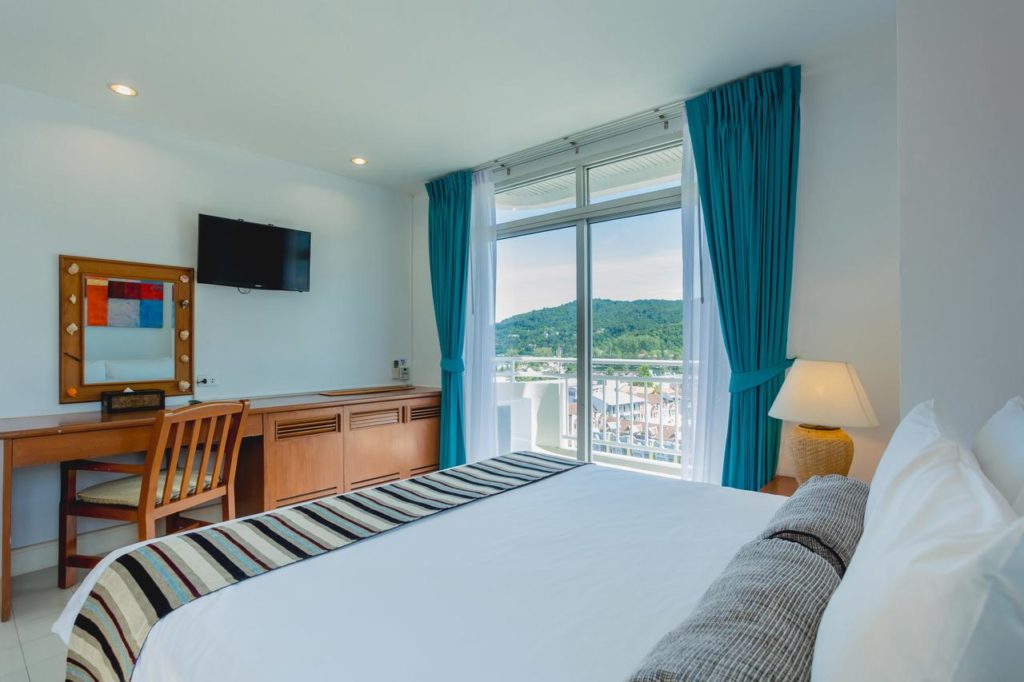 HOTEL GREAT LOCATION KARON