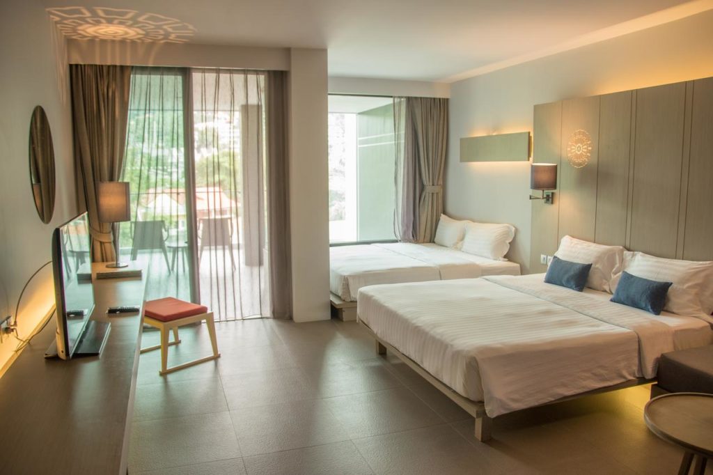 LAST MINUTE ACCOMMODATION KATA
