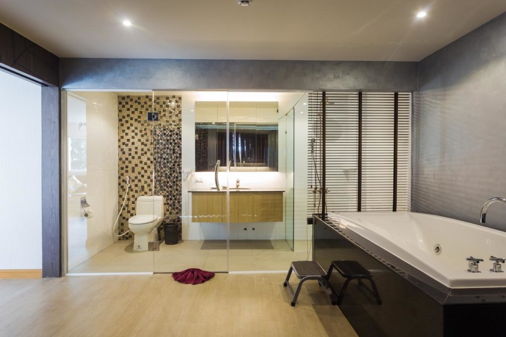 HOTEL SEA VIEW KARON