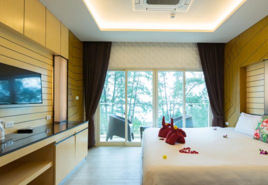 HOTEL SEA VIEW KARON