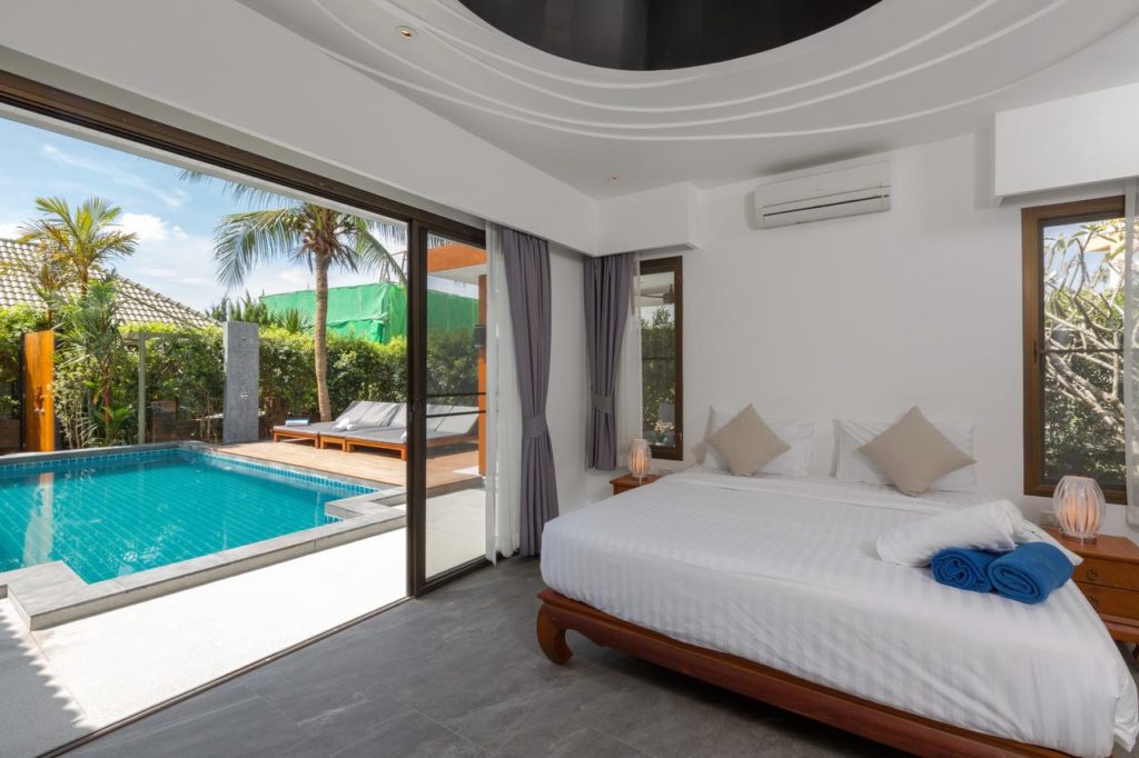RENT LUXURY VILLA KARON