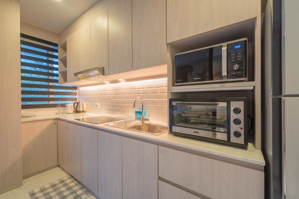 ONE BEDROOM APARTMENT KARON