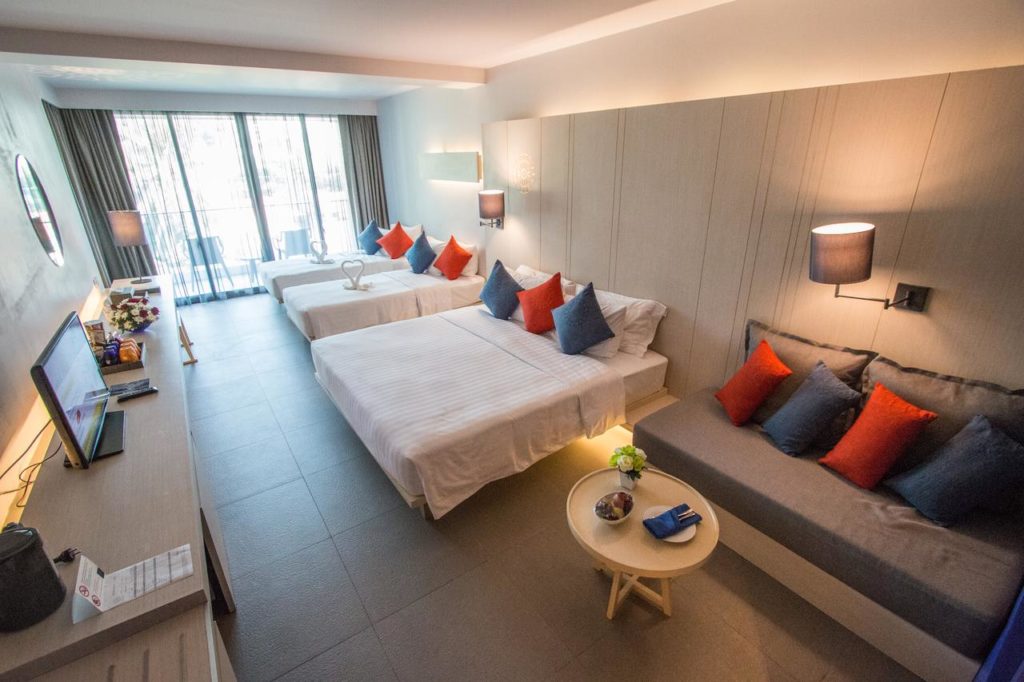 LAST MINUTE ACCOMMODATION KATA