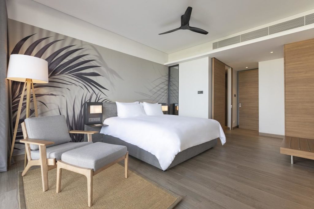 RENT LUXURY VILLA RAWAI