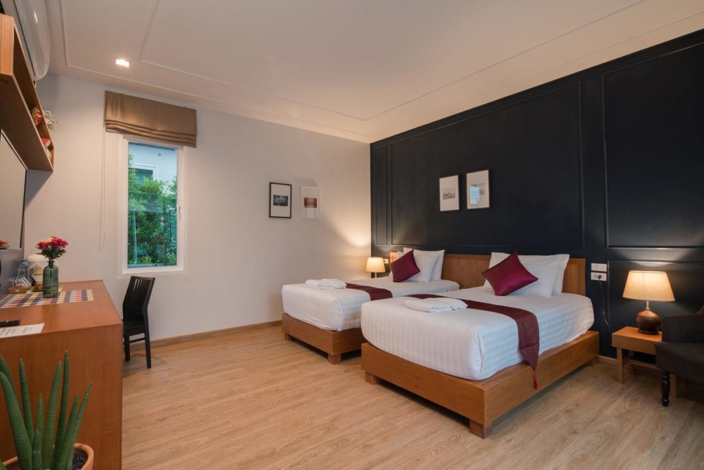 LUXURY VILLA NAIHARN BEACH