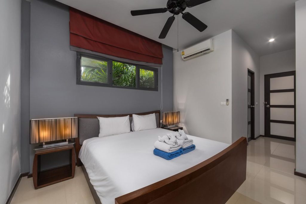 RENT VILLA NAI HARN BEACH