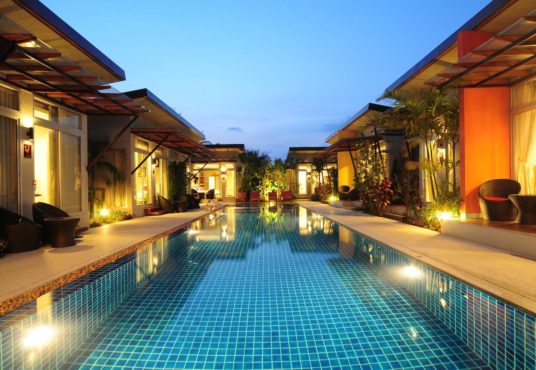 HOTEL WITH POOL RAWAI
