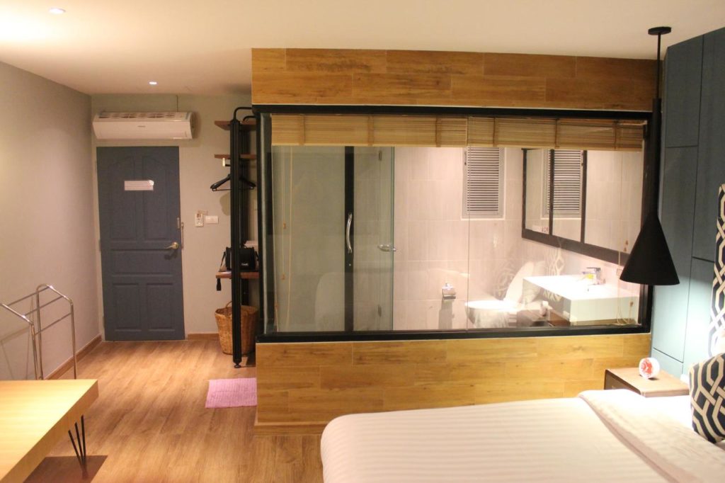 COZY ROOM HOTEL KARON