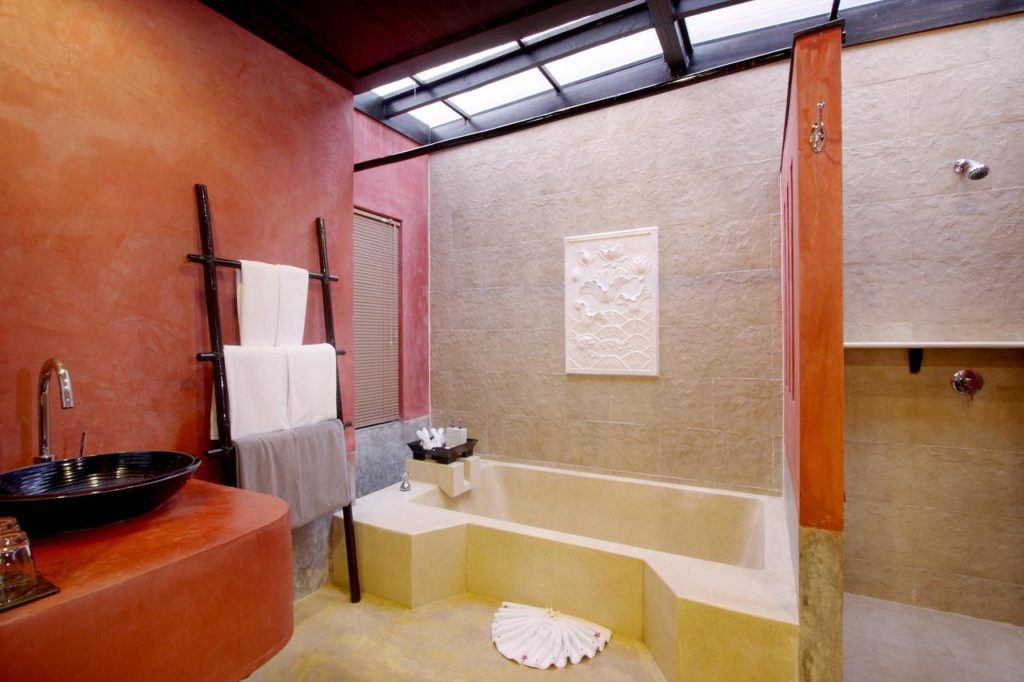 WHERE STAY KARON PHUKET