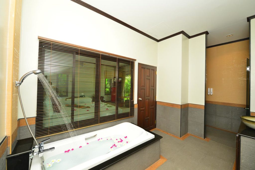 BEST VILLA NAIHARN BEACH