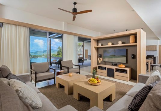 RENT LUXURY VILLA RAWAI